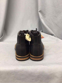 SIZE 11 1/2 PENGUIN Men's SHOES