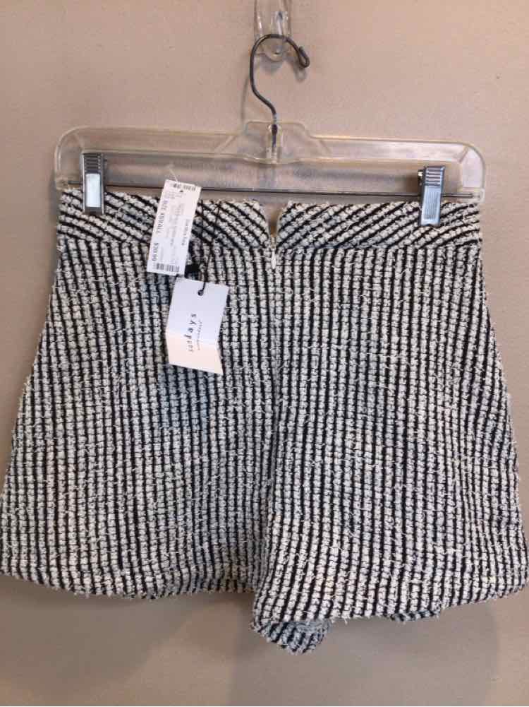 SUNDAY SIZE XSMALL Ladies SHORTS