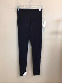 LULULEMON SIZE 6 Ladies EXERCISE