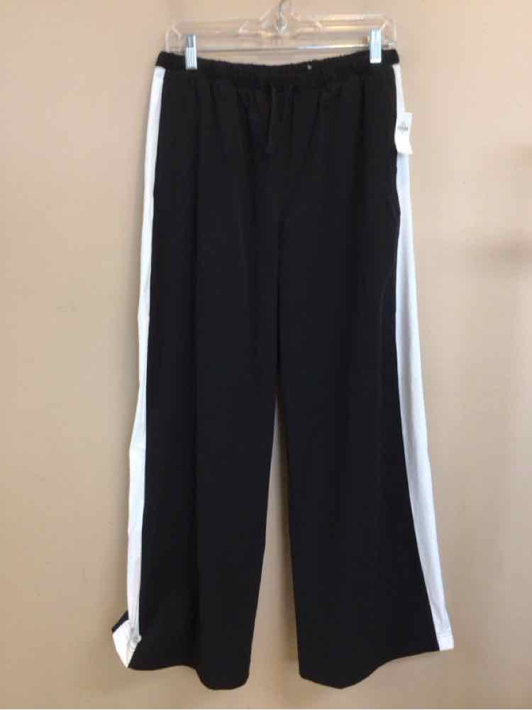 OLD NAVY SIZE MEDIUM Ladies EXERCISE