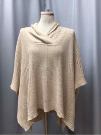 QUINN SIZE LARGE Ladies TOP