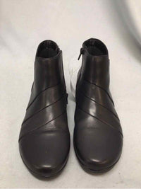 CLARKS SIZE 8 1/2 Ladies SHOES