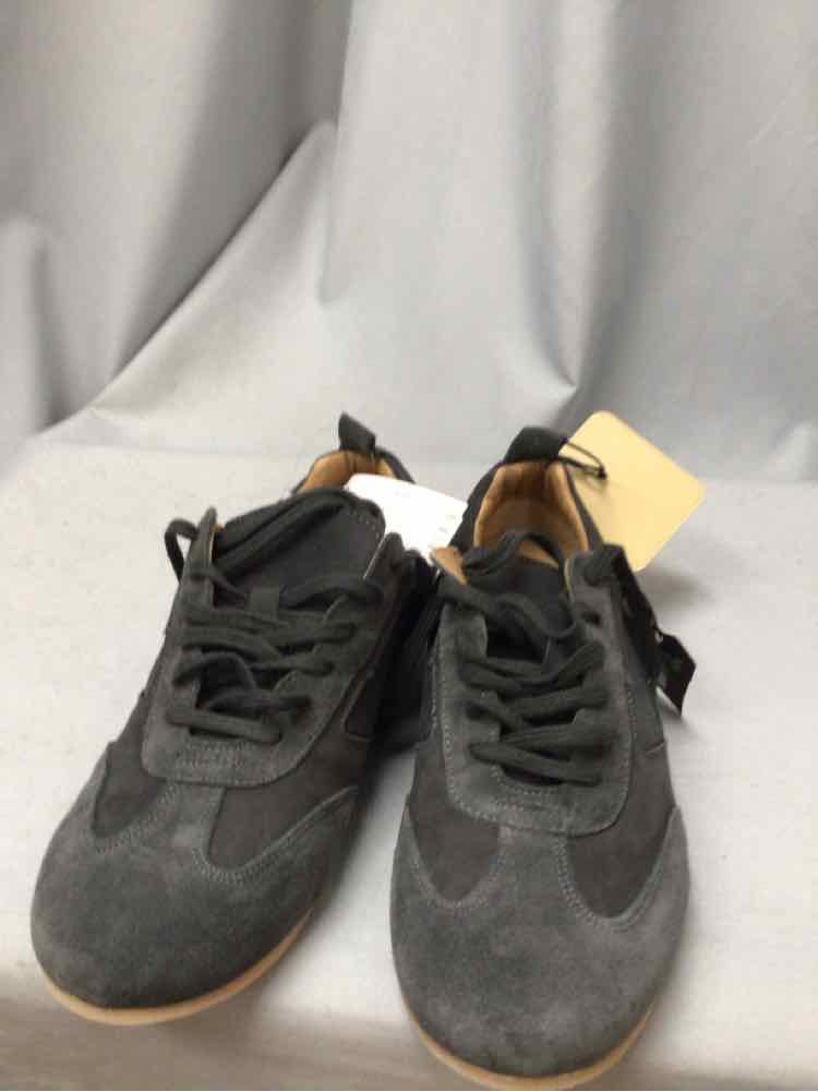 SIZE 8 1/2 PILOTI Men's SHOES