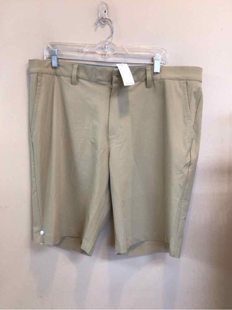 SIZE 38 ADIDAS Men's SHORTS