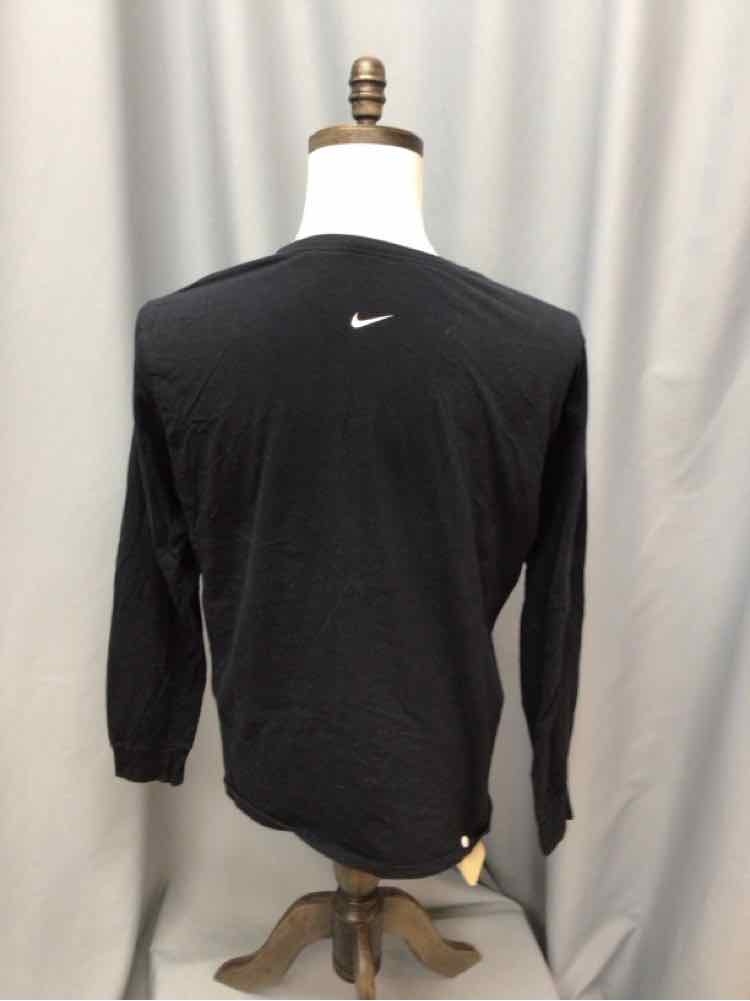 SIZE MEDIUM NIKE Men's SHIRTS