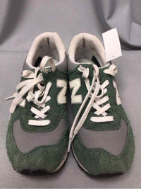 NEW BALANCE SIZE 9 1/2 Ladies SHOES