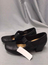 CLARKS SIZE 7 1/2 Ladies SHOES