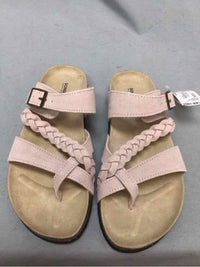 SONOMA SIZE 8 Ladies SHOES