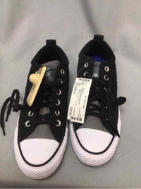 CONVERSE SIZE 8 Ladies SHOES