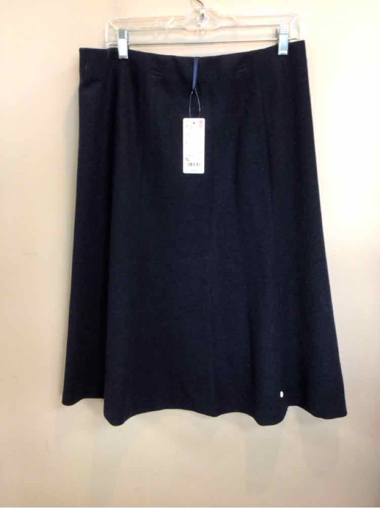UNIQLO SIZE X LARGE Ladies SKIRT