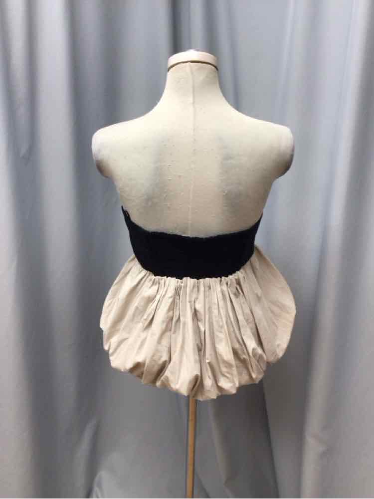 ABERCROMBIE & FITCH SIZE MEDIUM Ladies BLOUSE