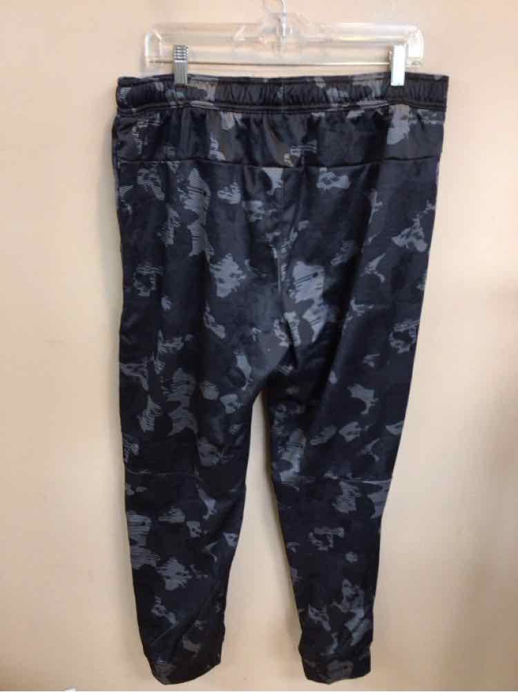 SIZE X LARGE Men's PANTS