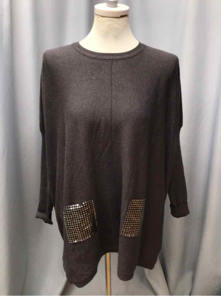FLEW DE LIS SIZE LARGE Ladies TOP
