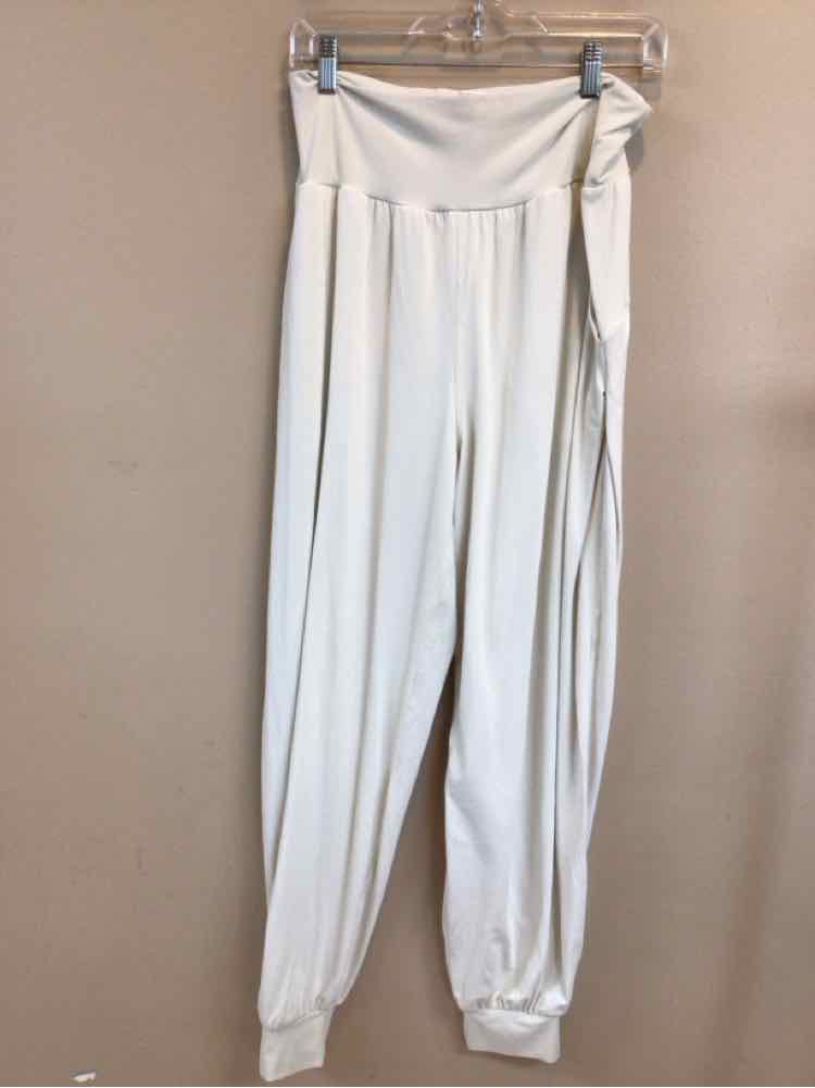 LULULEMON SIZE LARGE Ladies EXERCISE