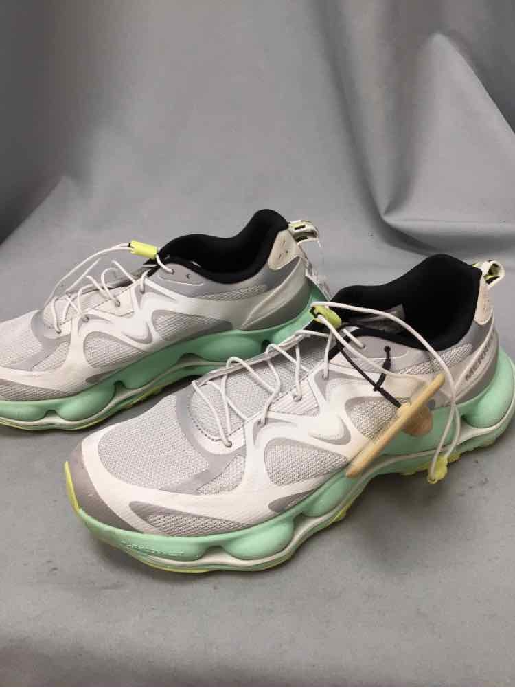 MERRELL SIZE 10 Ladies SHOES