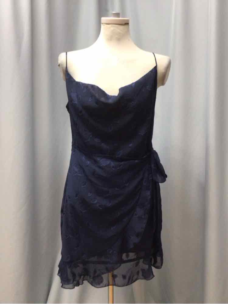LUCY IN THE SKY SIZE LARGE Ladies DRESS