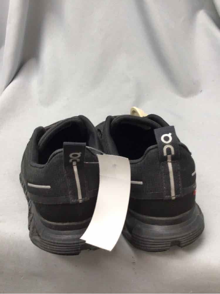 SIZE 9 1/2 ON CLOUD Men's SHOES