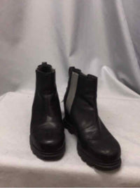 SOREL SIZE 8 1/2 Ladies SHOES