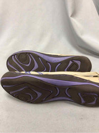 J 41 SIZE 10 Ladies SHOES
