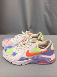 NIKE SIZE 9 1/2 Ladies SHOES