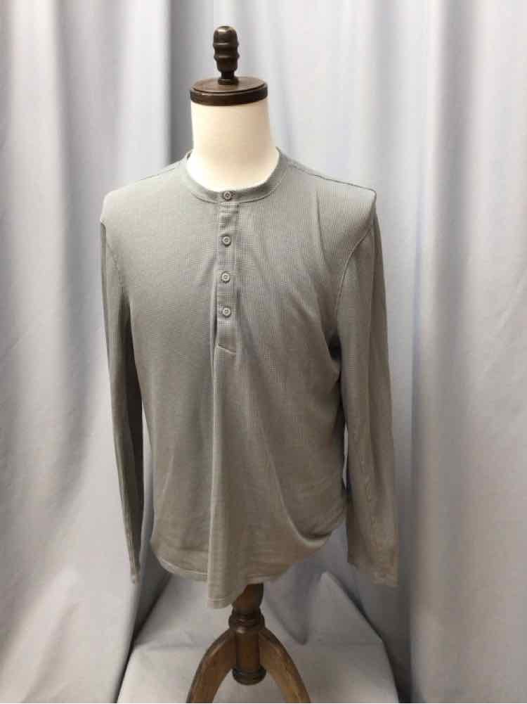SIZE LARGE LULULEMON Men's SHIRTS