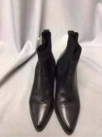 CHELSEA & VIOLET SIZE 9 1/2 Ladies SHOES