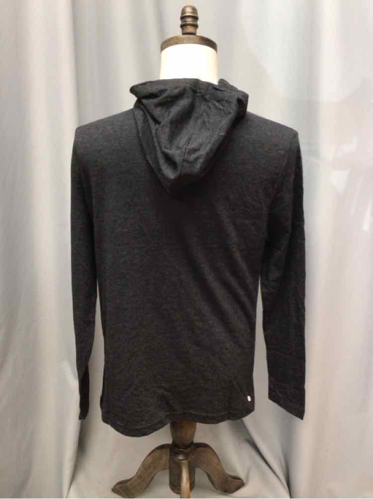 SIZE SMALL SPEEDO Men's SHIRTS