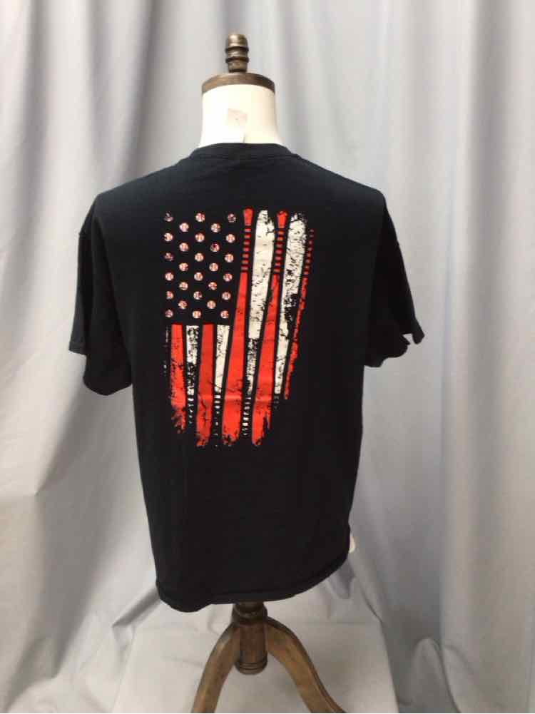 SIZE X LARGE GILDAN Men's SHIRTS