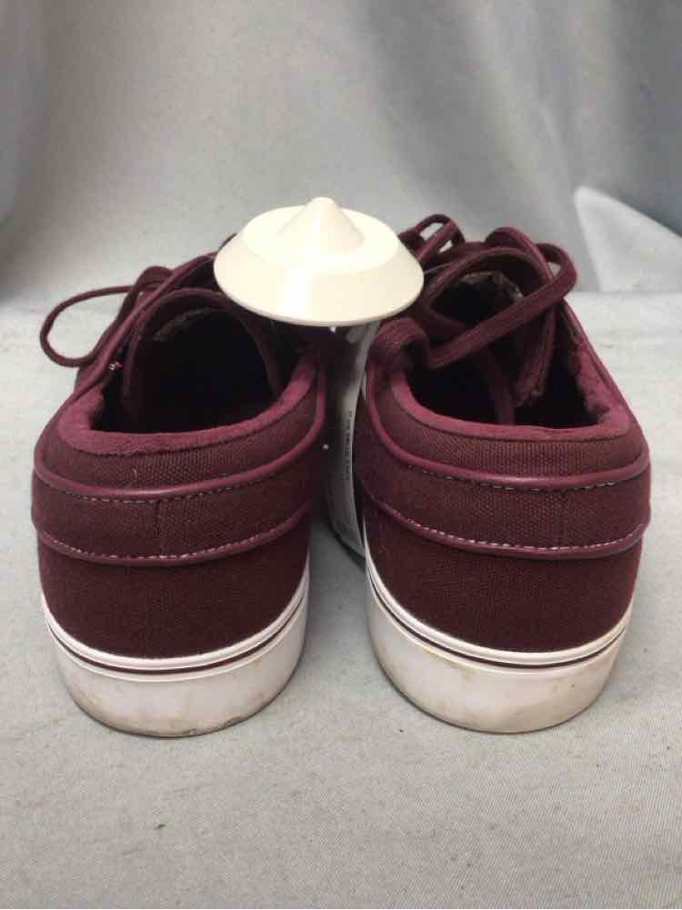 SIZE 11 NIKE Men's SHOES