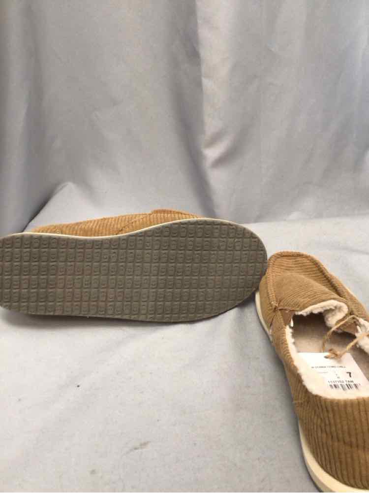 CARIUMA SIZE 7 Ladies SHOES