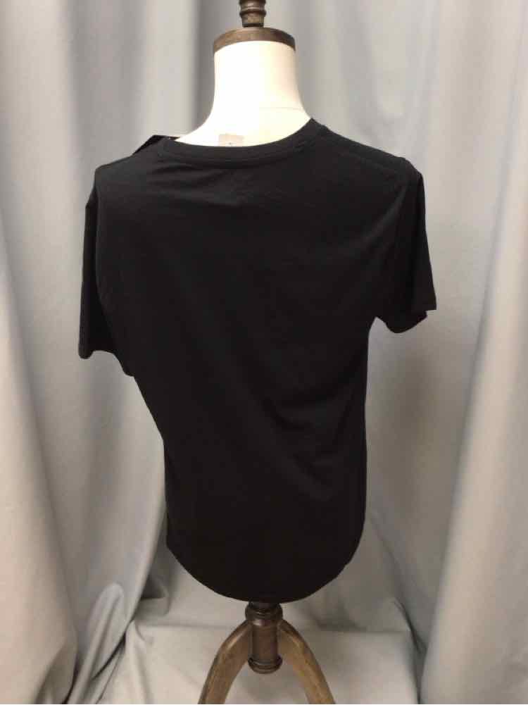 SIZE LARGE DISNEY Men's SHIRTS