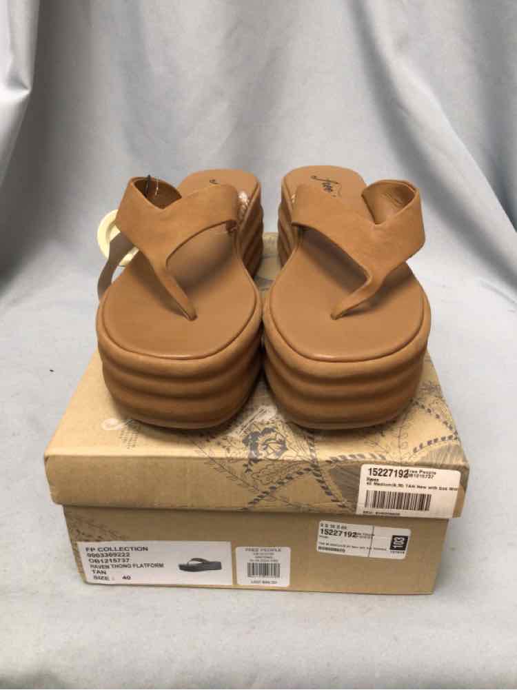 FREE PEOPLE SIZE 40 Ladies SHOES