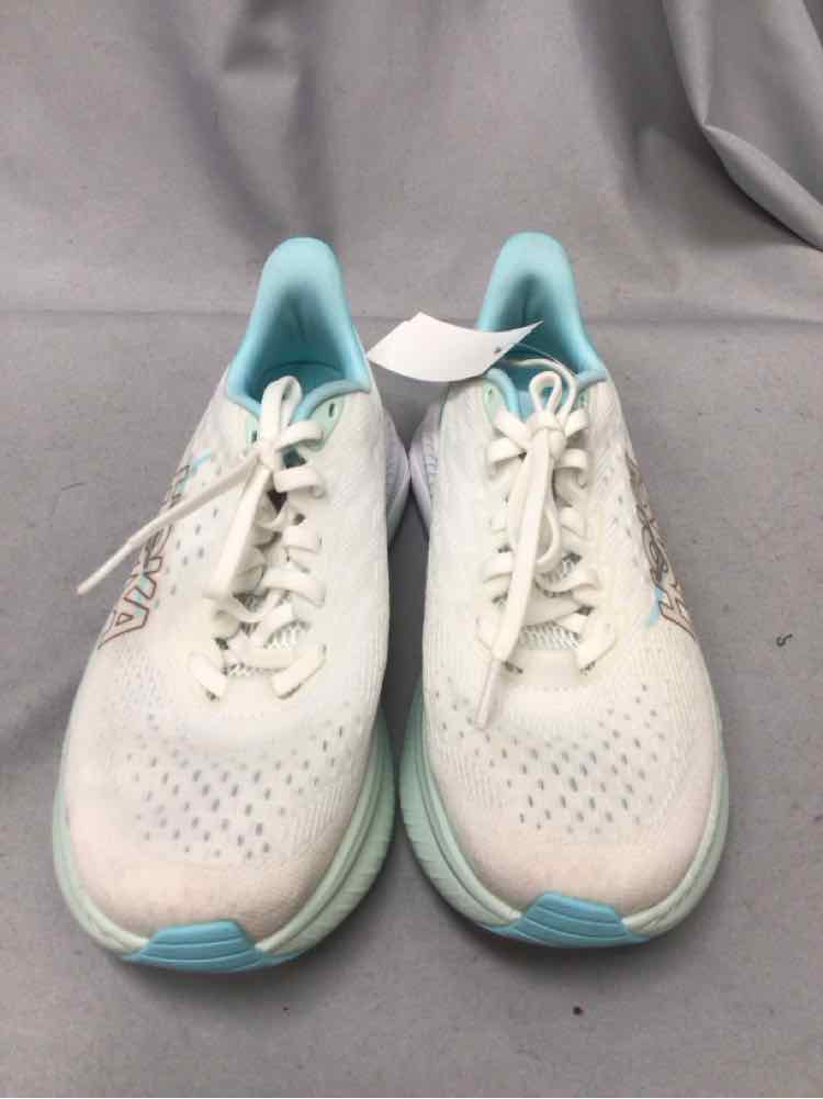 HOKA SIZE 6 Ladies SHOES