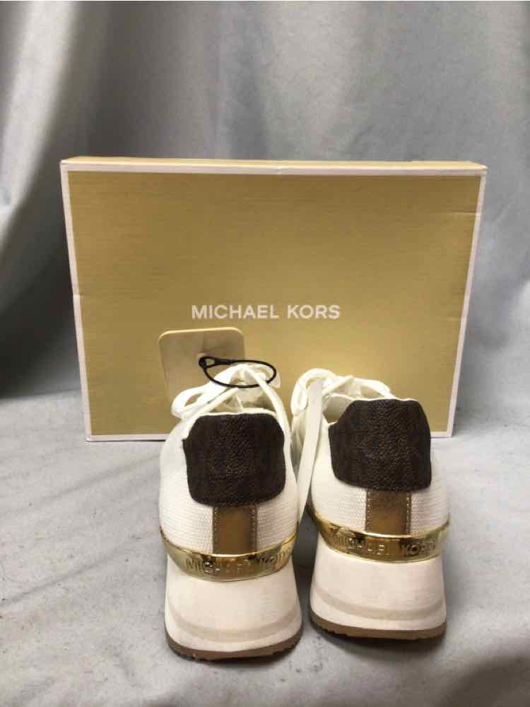 MICHAEL KORS SIZE 8 Ladies SHOES
