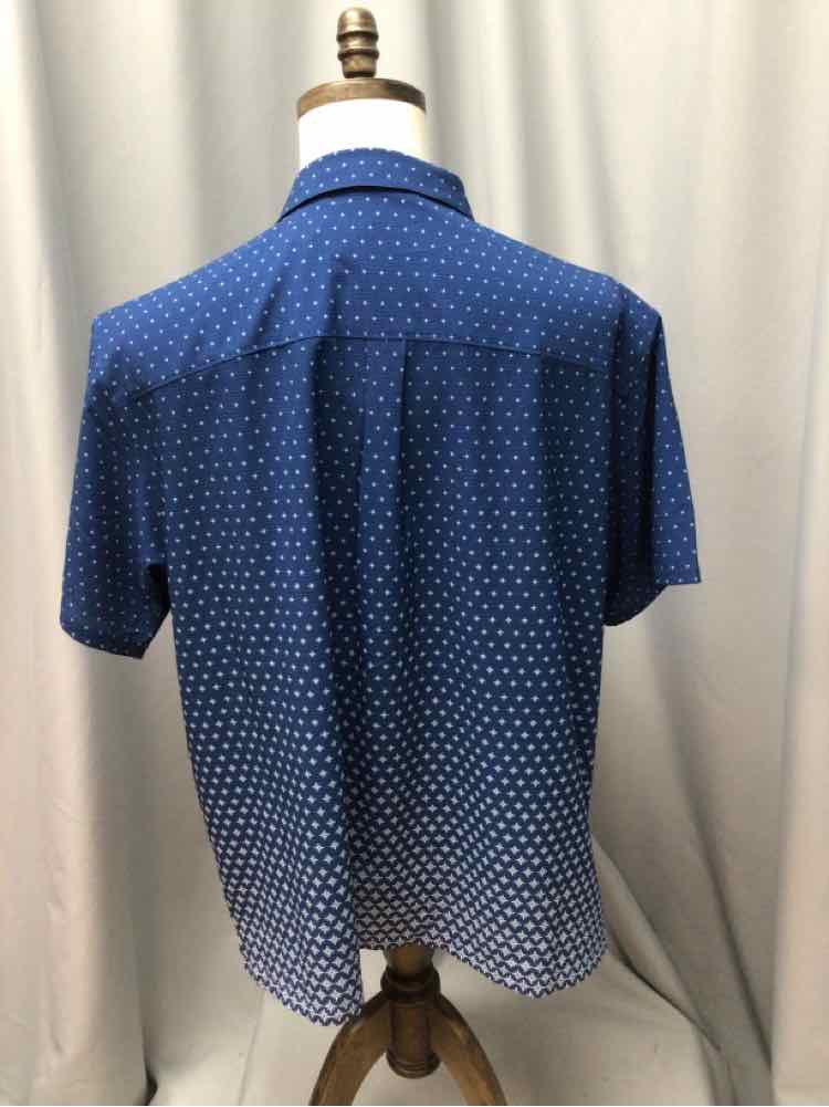 SIZE X LARGE WA Men's SHIRTS