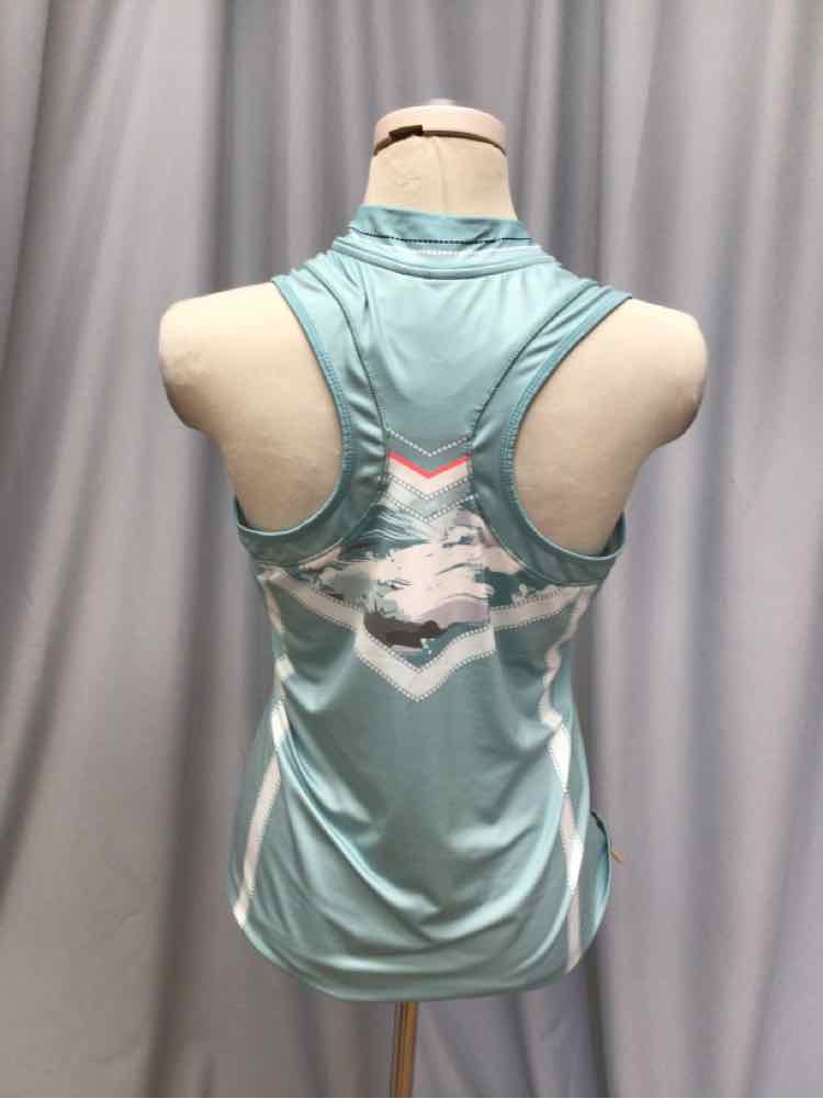 LUCKY IN LOVE SIZE SMALL Ladies EXERCISE