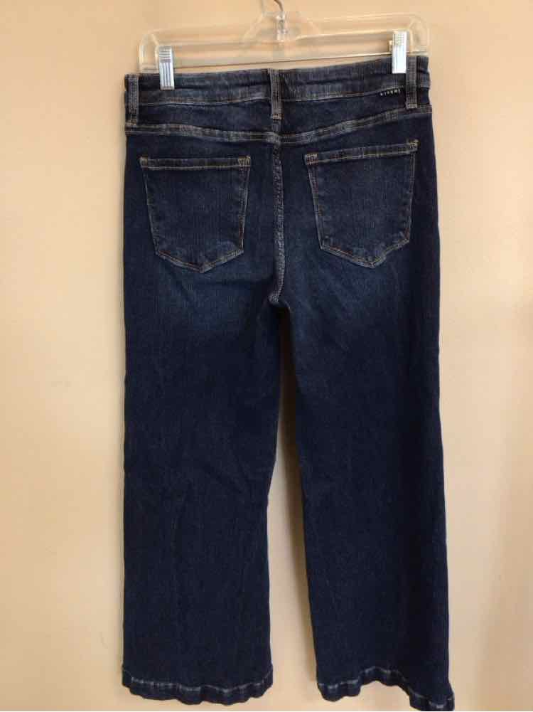 RISEN SIZE 28 Ladies JEANS