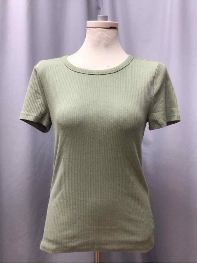 GAP SIZE MEDIUM Ladies TOP