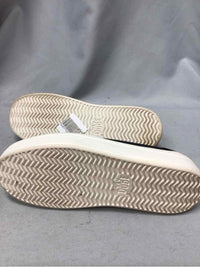 HEY DUDE SIZE 9 Ladies SHOES
