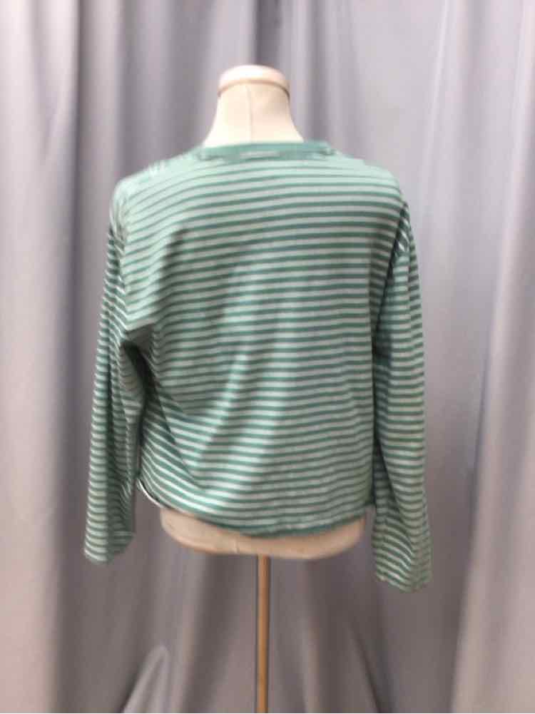 ABERCROMBIE & FITCH SIZE MEDIUM Ladies TOP