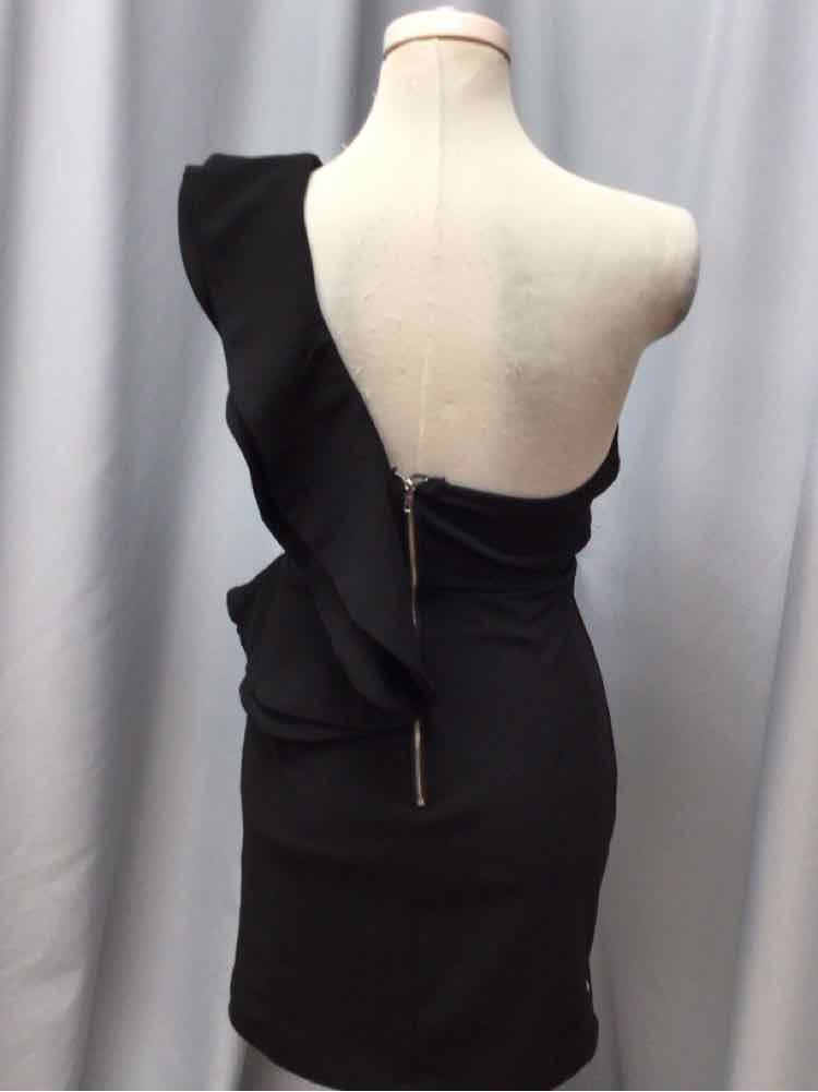 HELLO MOLLY SIZE 4 Ladies DRESS