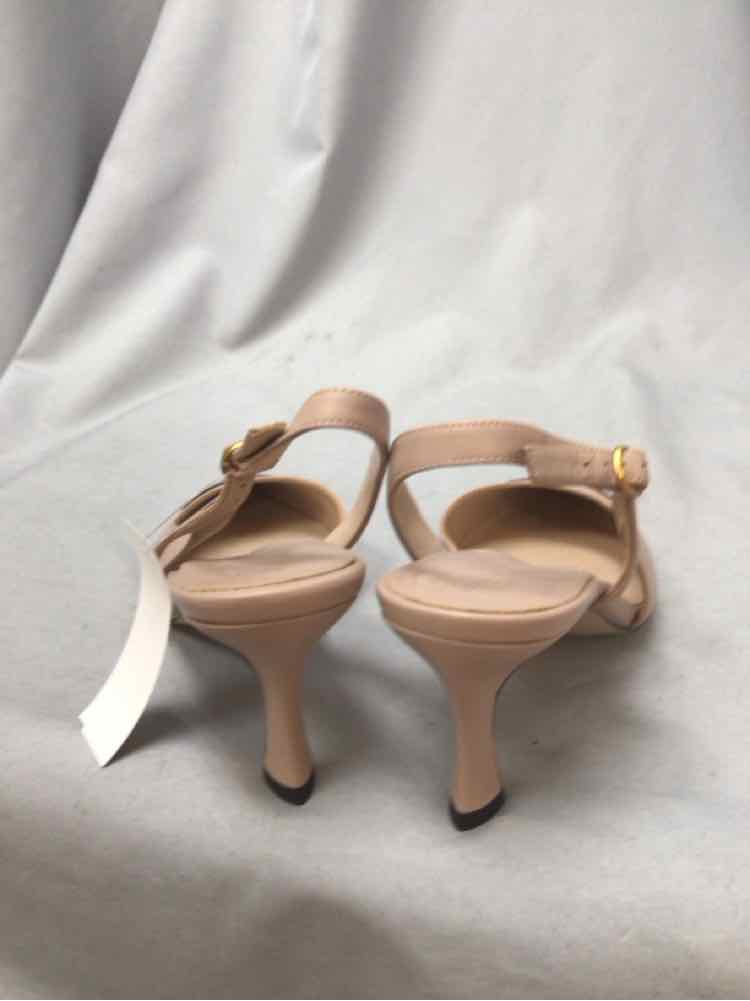 SOREL SIZE 9 1/2 Ladies SHOES