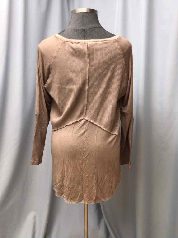 POL SIZE 2 X Ladies TOP
