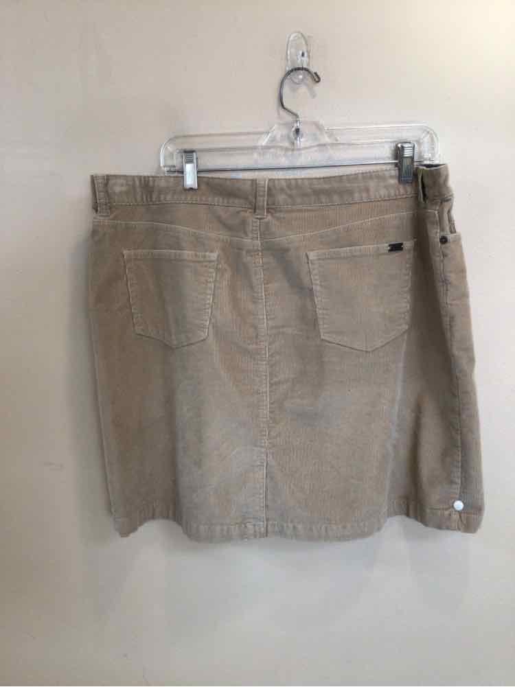LL BEAN SIZE 18 Ladies SKIRT