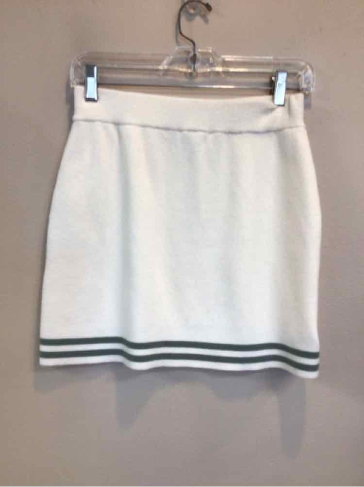 PINK ROSE SIZE MEDIUM Ladies SKIRT
