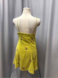 URBAN OUTFITTERS SIZE XSMALL Ladies DRESS