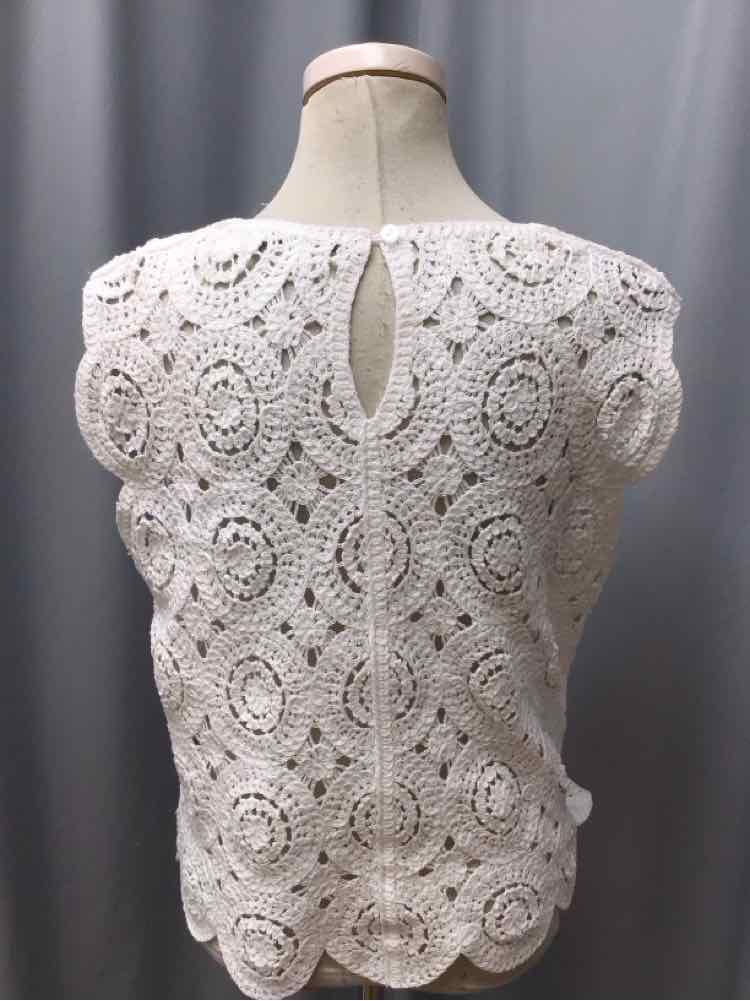 TAHARI SIZE MEDIUM Ladies BLOUSE