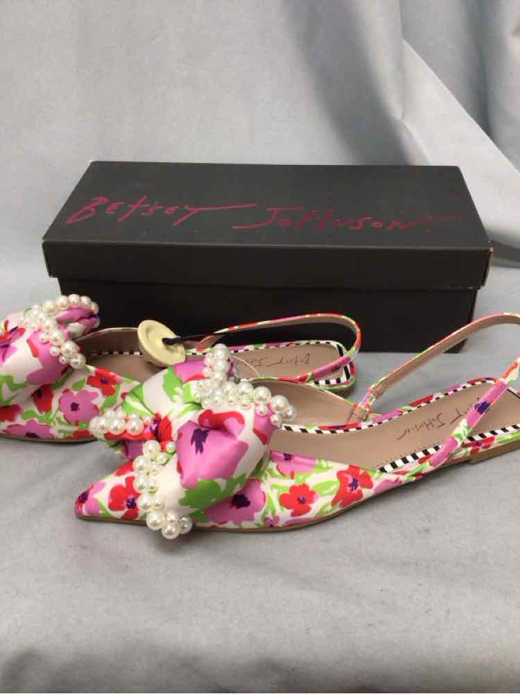 BETSEY JOHNSON SIZE 10 Ladies SHOES
