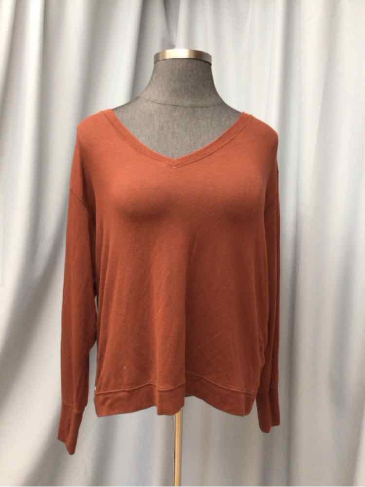 ATHLETA SIZE 2 X Ladies TOP