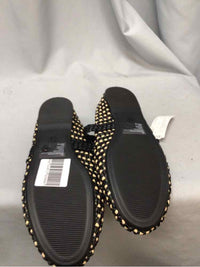 UNIVERSAL THREAD SIZE 8 1/2 Ladies SHOES